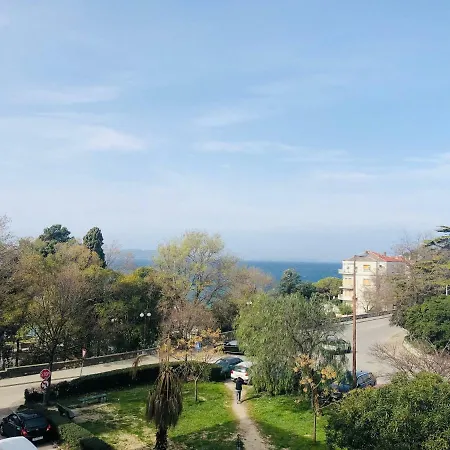 Kolovare Beachfront Apartamento *